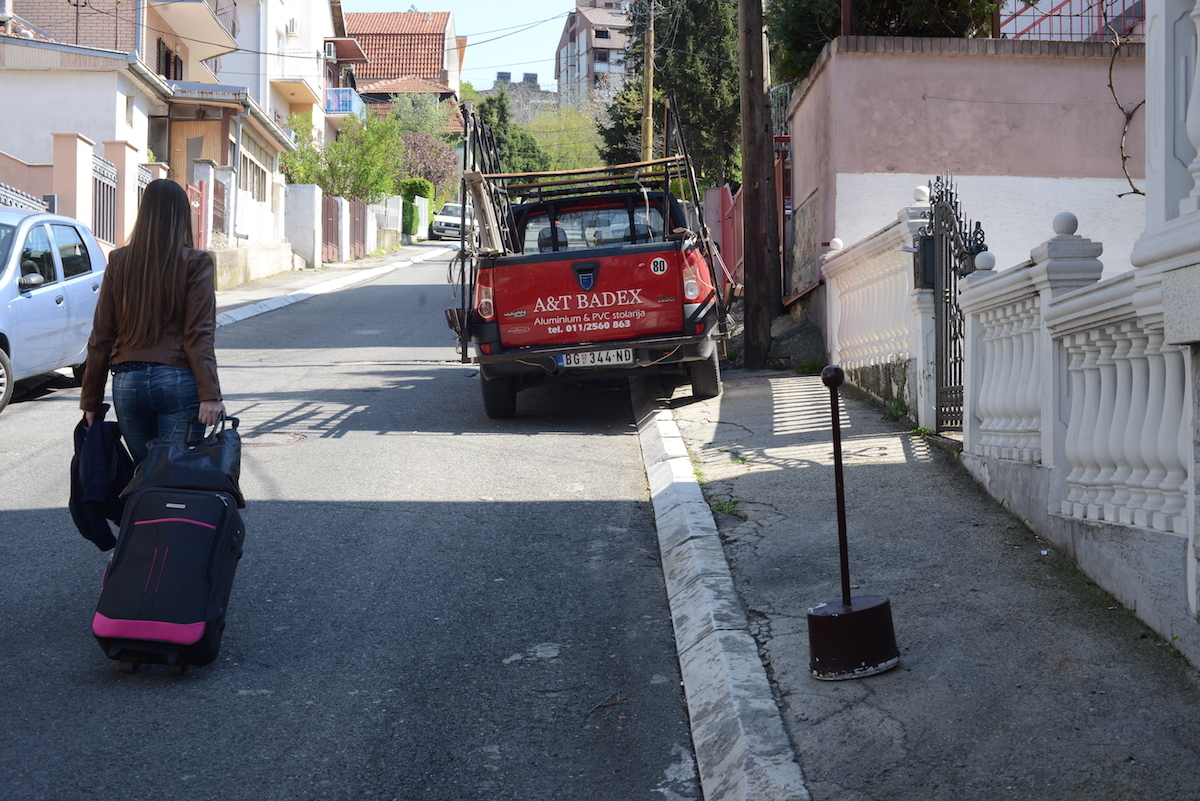 obelezavanje-parking-mesta-alternativnim-metodama-u-beogradu-430-1430309303.jpg